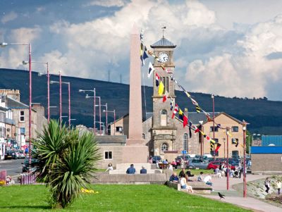 Bunting at obelisk
Bunting on the Henry Bell obelisk on Helensburgh's West Clyde Street to mark the bicentenary celebrations on Saturday August 4 2012. Photo by Donald Fullarton.
