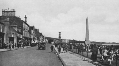 West Clyde Street
Taken at the junction of James Street. Date unknown.
