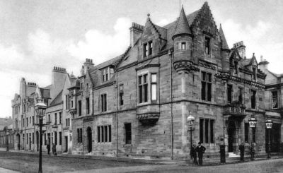 Helensburgh Municipal Buildings
Included a police station with cells, and a theatre above. Still used as official buildings - even has a postbox in the same place in front of the building. Could it be the same postbox?
