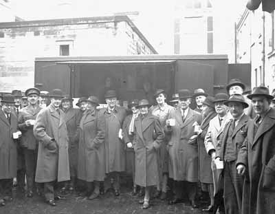 Wartime Cuppa
Customers at a tea van run by the Women's Volunteer Service outside the council offices in Helensburgh in 1942. The following year the WVS (later the WRVS), founded in 1938, began the first meals on wheels service.
