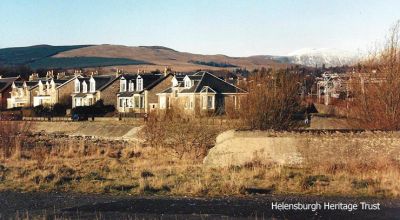 Craigendoran Avenue
A view of houses in Craigendoran Avenue with the railway line on the right. Image supplied by Gordon Fraser.
