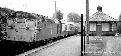 Diesel at Helensburgh
This class 27 diesel engine, no.27034, was pictured at Helensburgh Upper Station on April 9 1975.
