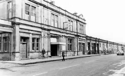 Helensburgh Central Station
A fairly modern view of the Central Station in East Princes Street, taken on September 20 1979.
