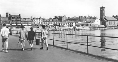 Helensburgh Pier
A view from the pier towards West Clyde Street and the Old Parish Church and the Granary, circa 1961.
