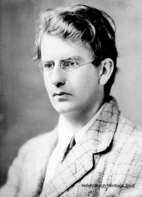 Early portrait
TV inventor John Logie Baird, pictured as a young man. Image date not known.
