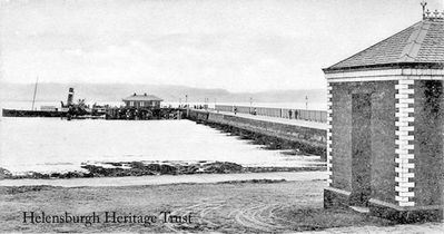 Lucy Ashton at Helensburgh
The 200 ton steamer Lucy Ashton, built in 1888, leaves Helensburgh pier for Craigendoran. Image date unknown, but before the outdoor swimming pool was built in 1928.
