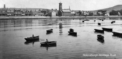 Seafront
An early image of Helensburgh seafront, looking from the pier to the east side of the town. As there is no bandstand, it must have been taken before 1906. Image kindly supplied by Robert Ryan.
