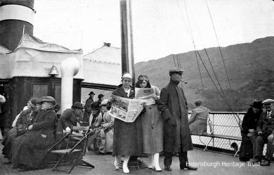 1920 Waverley cruise
Passengers on board the paddle steamer Waverley on a cruise from Craigendoran in 1920. Photo by courtesy of Professor Graham Lappin's excellent pictorial website www.dalmadan.com.
