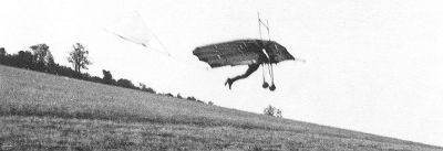 Percy Pilcher in flight
Percy flies the Hawk glider at Eynsford in 1897.
