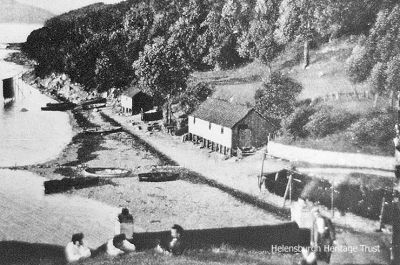 Portincaple shore
A very old image of Portincaple, the fishing village on Loch Long down the hill from Whistlefield. Image date unknown.
