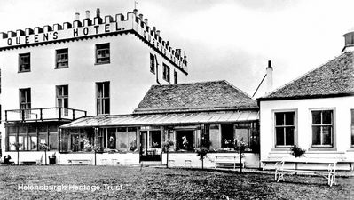 The Queen's Hotel
Originally the Baths Hotel and home of Helensburgh's first Provost, steamship pioneer Henry Bell, the Queen's Hotel â€” seen from the suth â€” was built by Bell in 1806. It was converted into flats in the mid-1980s. Image date unknown.
