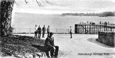 Rosneath Pier
A group of people waiting for the steamer to arrive at Rosneath Pier. Image circa 1902.
