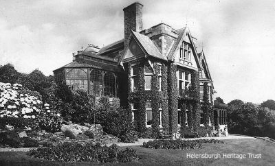 St Helen's Hotel, Kilcreggan
A late 1940s image of St Helen's Hotel, Kilcreggan, which now trades as the Kilcreggan Hotel. The ornate conservatory to the left has been replaced with an extension.
