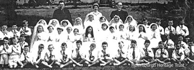 First Communicants
First Communicants at Helensburgh's St Joseph's Church. Image, circa 1957, supplied by John Booth whose youngest brother Harry is in the back row of the picture 4th boy from the end on the right.
