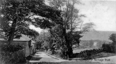 Looking down Torr Road above Rhu. Image date unknown.
