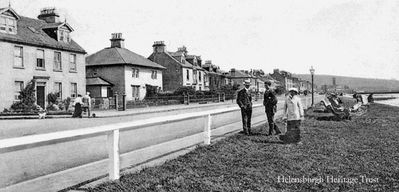 West Clyde Street
Villas on West Clyde Street, Helensburgh. Image circa 1906.
