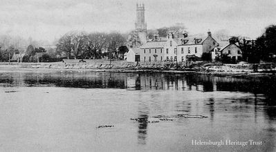 Rhu Bay
A 1902 image of Rhu Bay with the village beyond.
