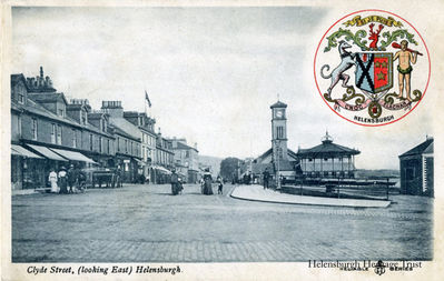 Clyde Street
This postcard bearing the Helensburgh coat of arms is looking east from Colquhoun Street towards the bandstand and the Old Parish Church. Image circa 1907.
