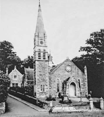 Shandon Church
Built in 1844 as Shandon Free Church, it became linked with Rhu Church in 1954. It continued in use until 1981 and was then converted into housing, with the height of the steeple being substantially reduced. Shandon Pier used to stand straight across the road from the church. Photo by Professor John Hume.
